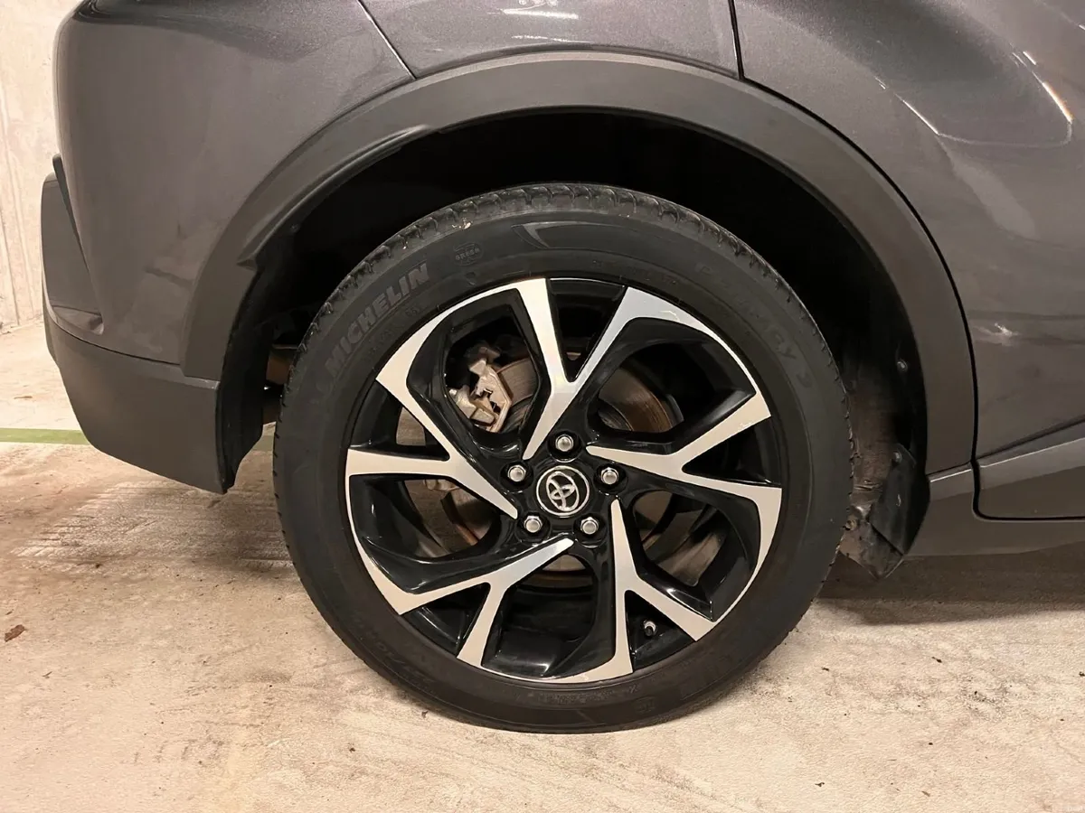 Toyota C-HR 2019 - Image 4