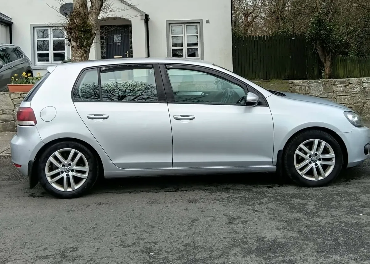 2011 Volkswagen Golf HighLine 1.6 tdi - Image 4