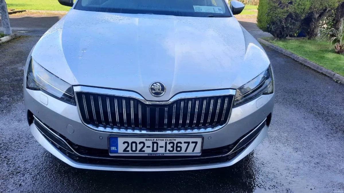 Skoda Superb Style 1.6 TDI DSG 120bhp - Image 4