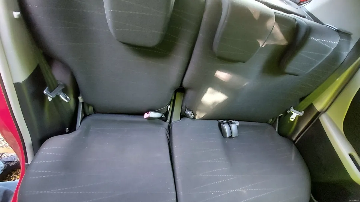 Toyota Yaris 2008 - Image 2