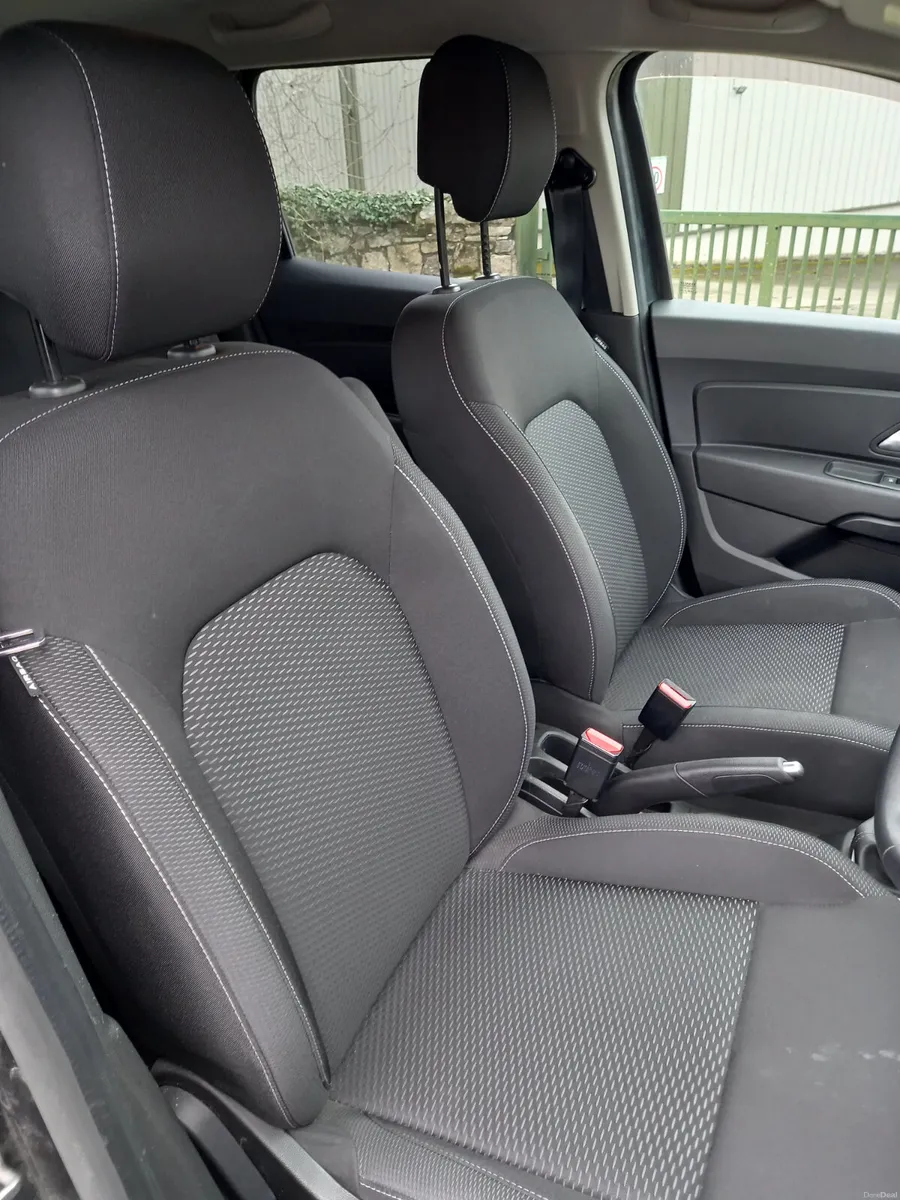 2020 Dacia Duster 1.5 Diesel - Image 3