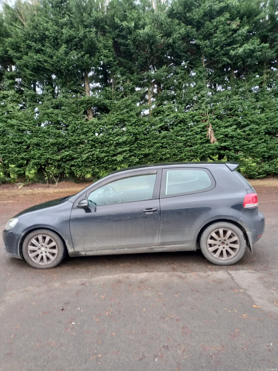 2010 Volkswagen Golf 1.6 Diesel - Image 1