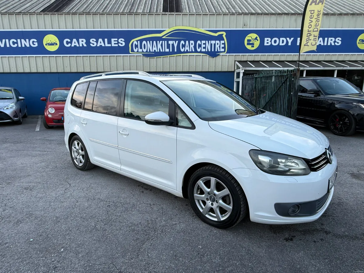 Volkswagen Touran 2011 - Image 4