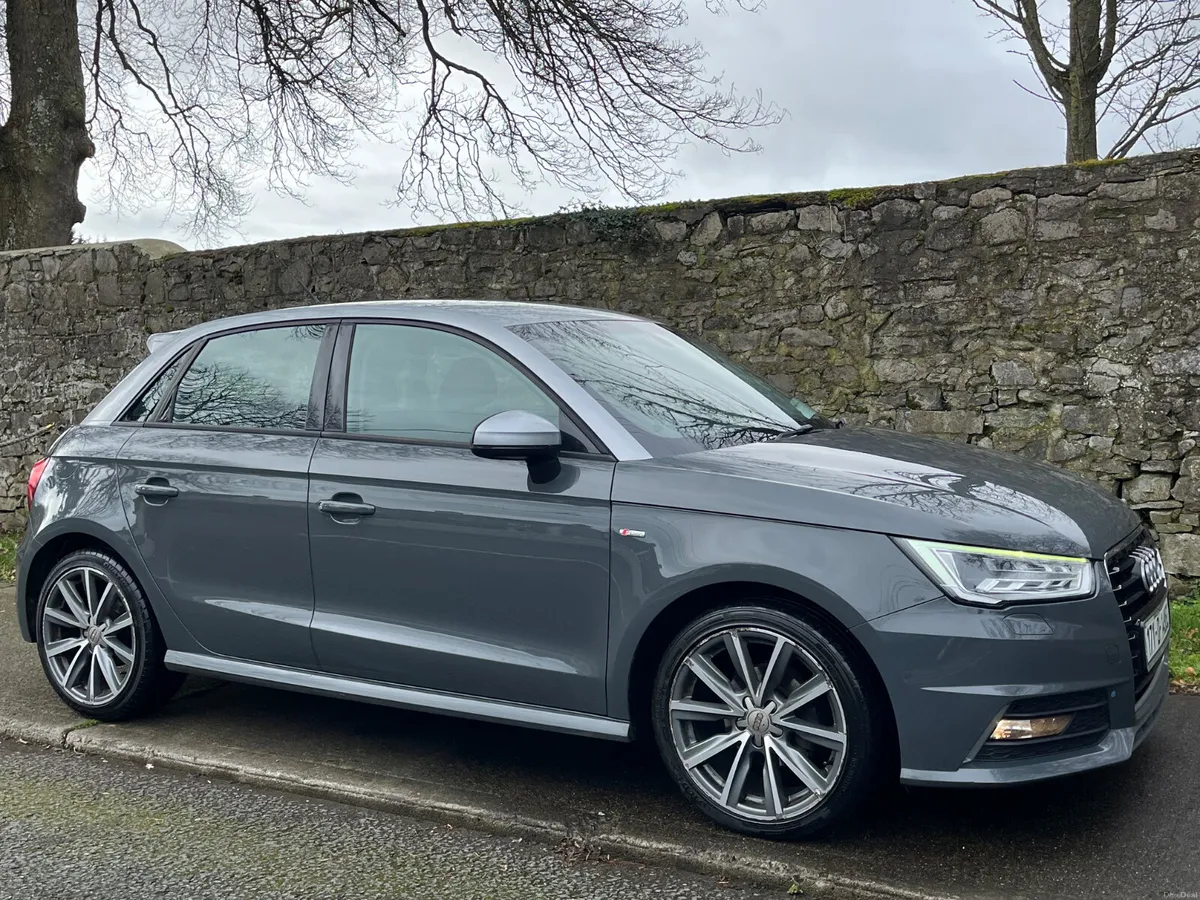 AUDI A1 1.0 TFSI S-LINE - Image 2