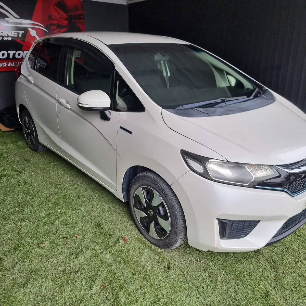 2017 HONDA FIT/ JAZZ AUTOMATIC - Image 2