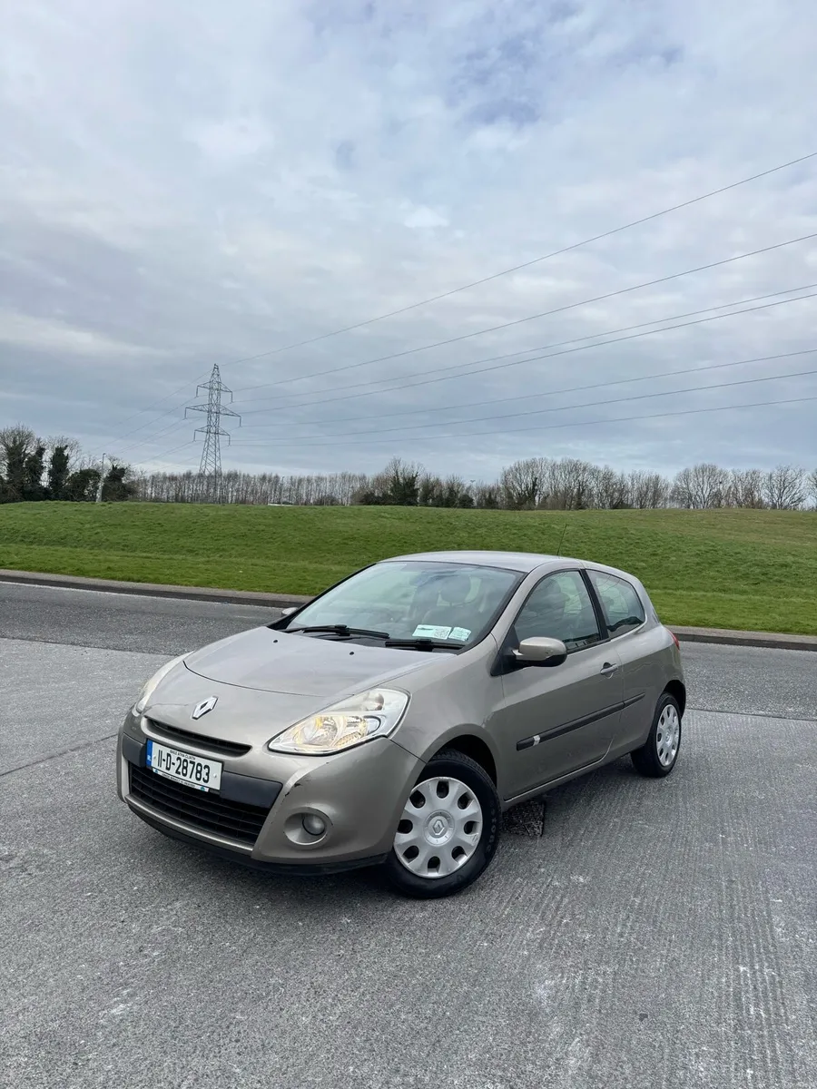 Renault Clio 1.1 Petrol | 1 Owner | Irish Car - Image 2