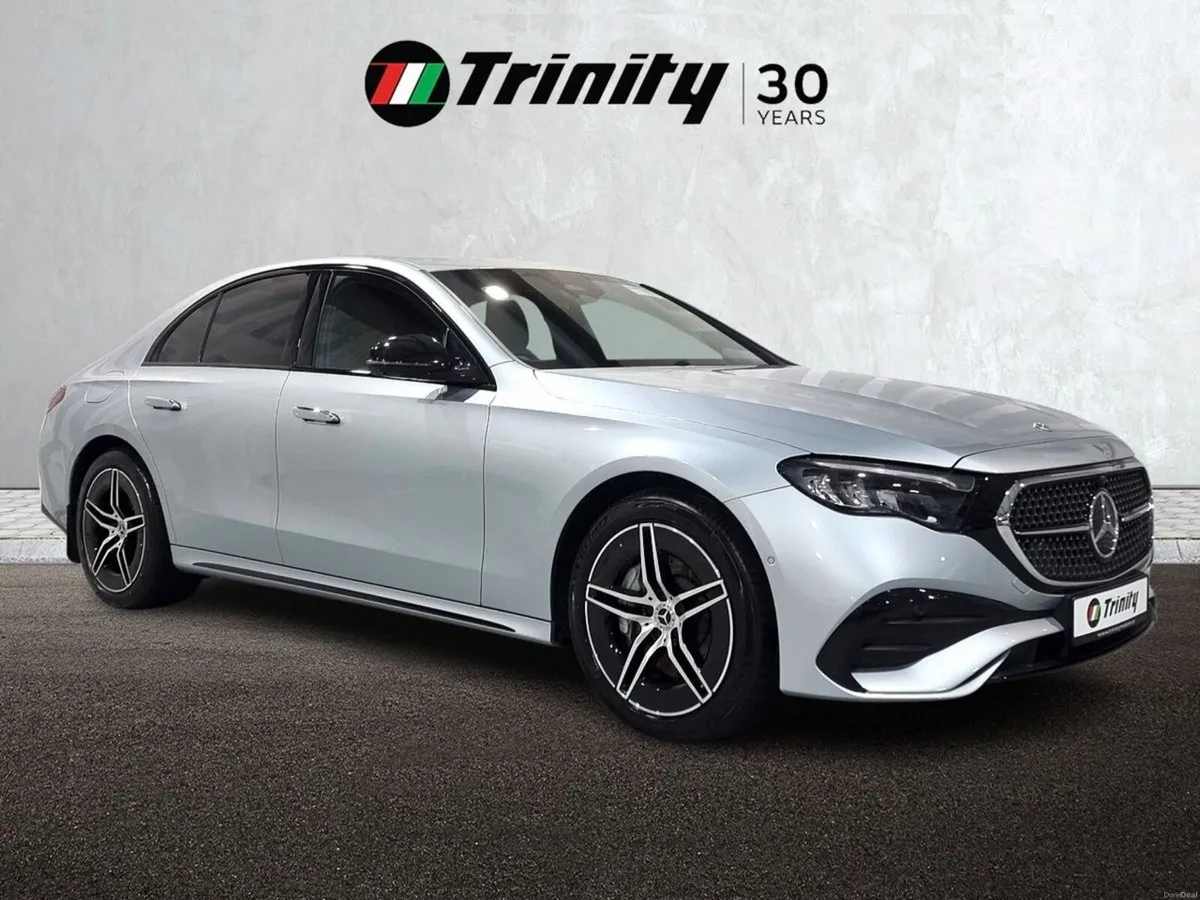 Mercedes-Benz E-Class ** 300de ** AMG LINE PLUS ** - Image 1