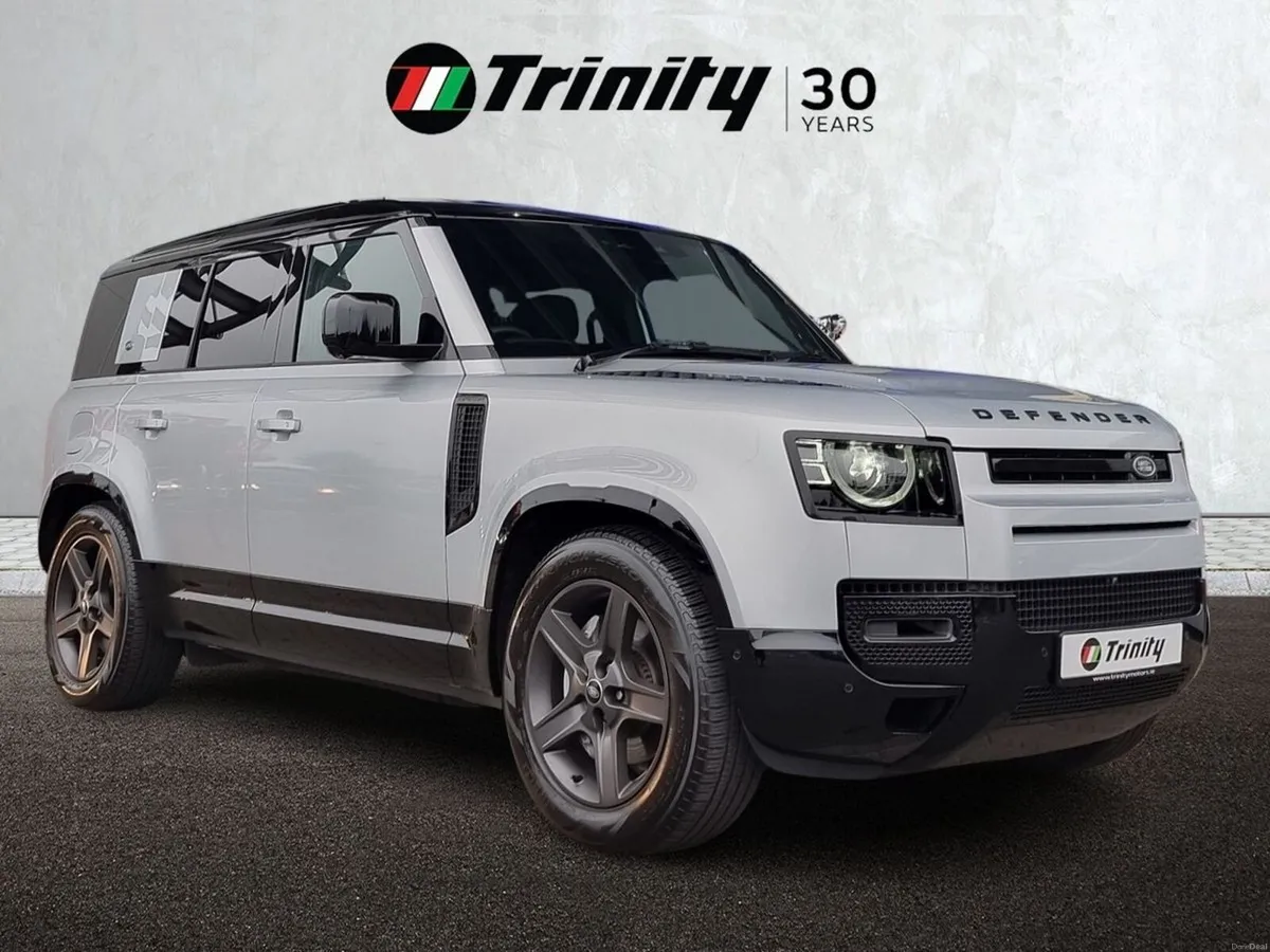 Land Rover Defender ** 6 SEAT ** X-DYNAMIC SE ** P - Image 1