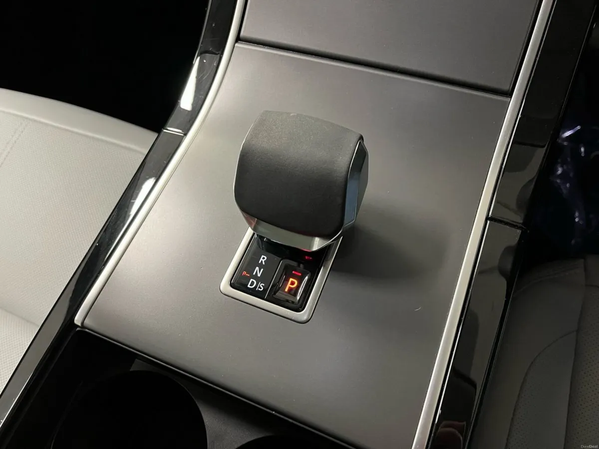 Land Rover Range Rover Velar Dynamic SE P400e PHEV - Image 4