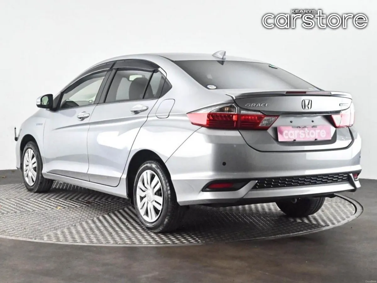 Honda Grace Hybrid 1.5 AUTO Silver - Image 3