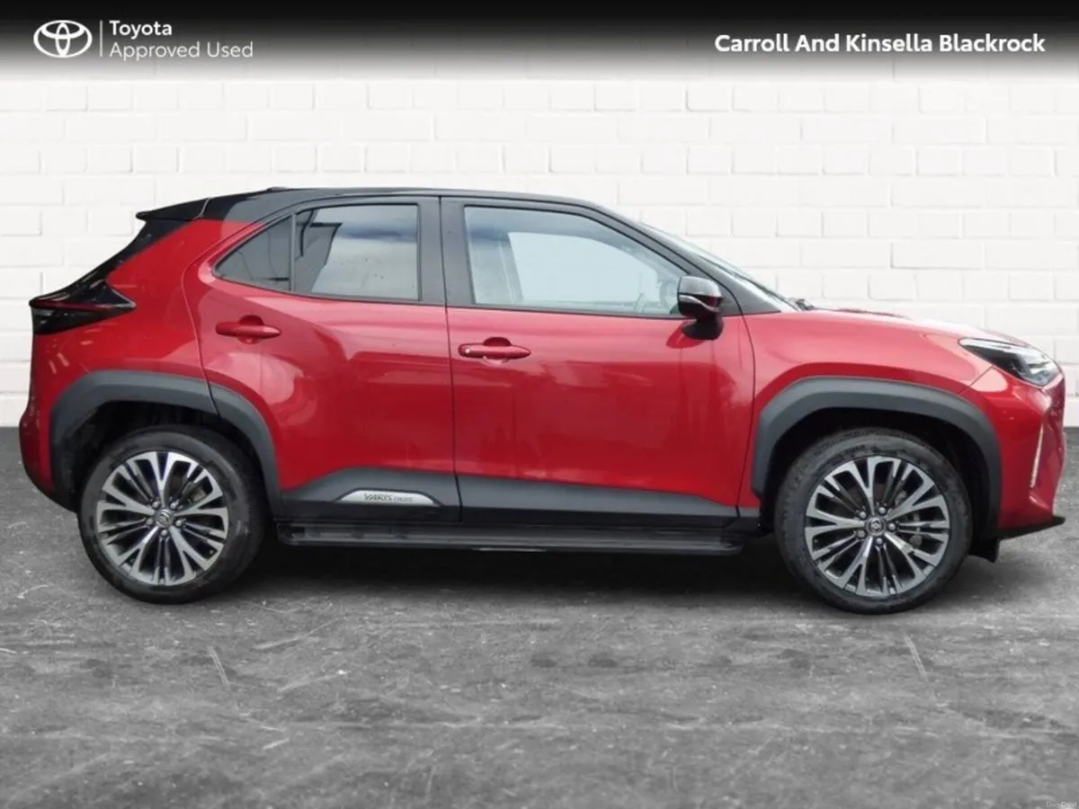 Toyota Yaris Cross Hybrid Sol - Image 3