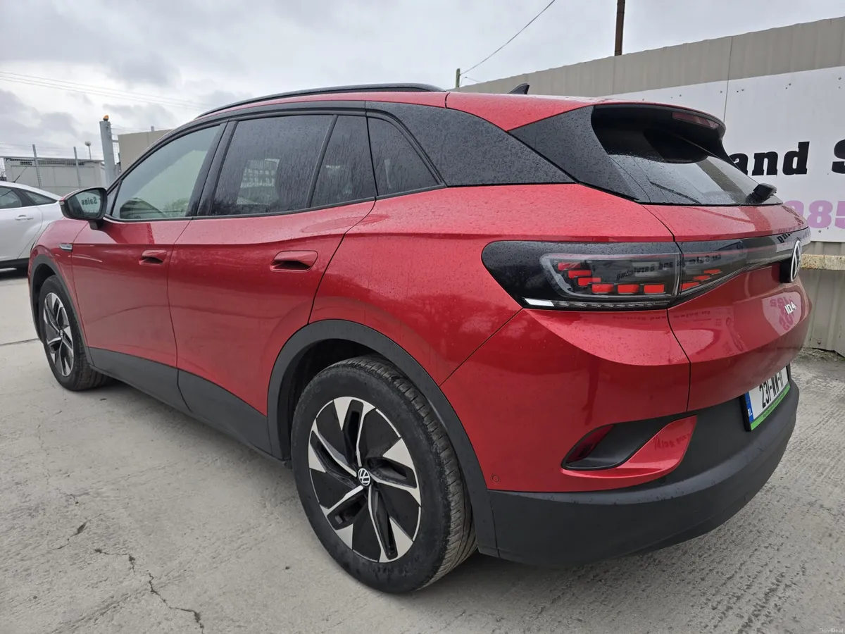 231 VW ID.4 FAMILY 77kWh 174HP Pan Roof - Image 3