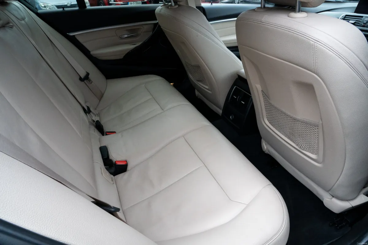 330E Petrol Hybrid Automatic Individual Spec - Image 4