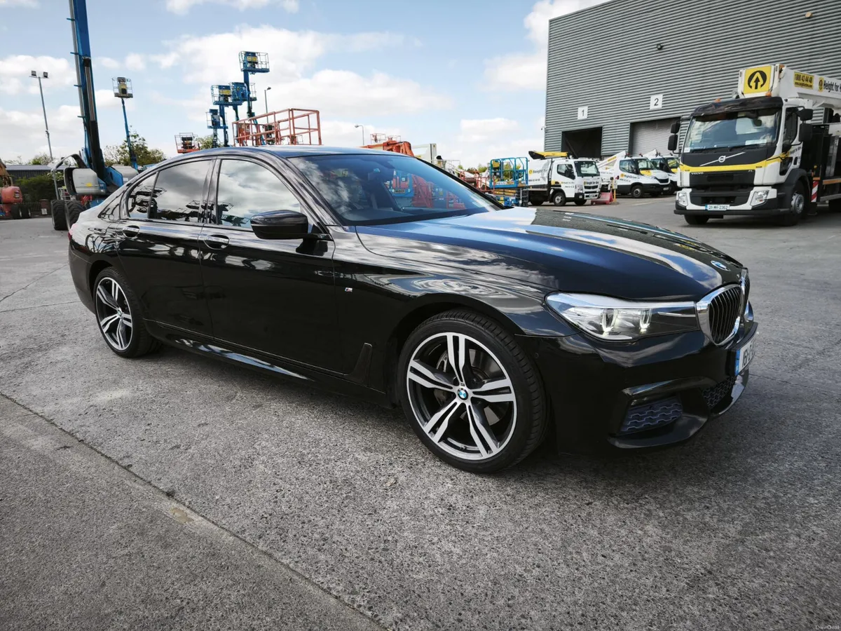 BMW 7-Series 2016 - Image 1