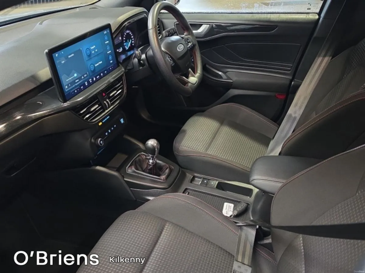 Ford Focus ST LINE 1.0T 125 BHP 5DR *1 OWNER - PRI - Image 4