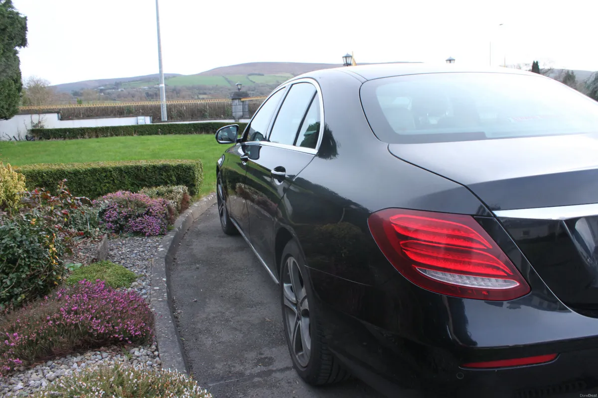 Mercedes-Benz E200 D AUTO,  2017 - Image 4