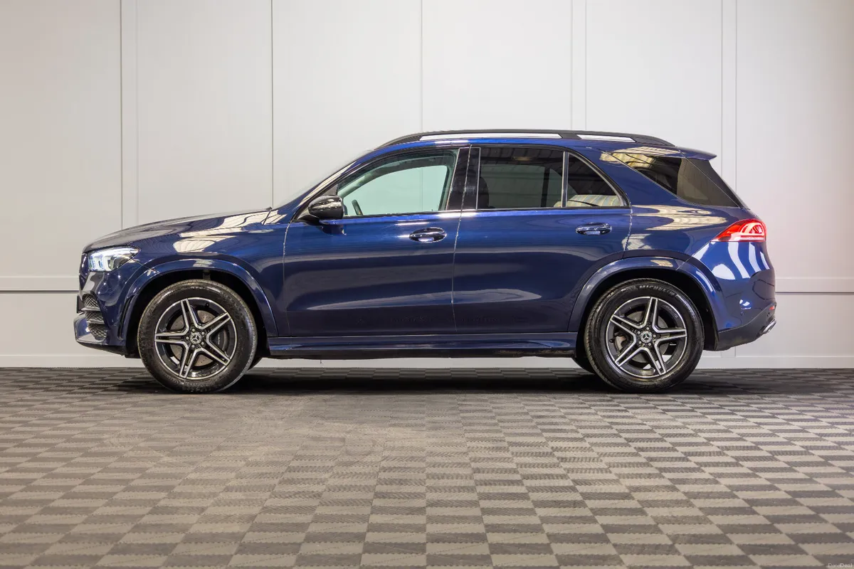 2022 Mercedes-Benz GLE 300d 7 Seater - Image 3