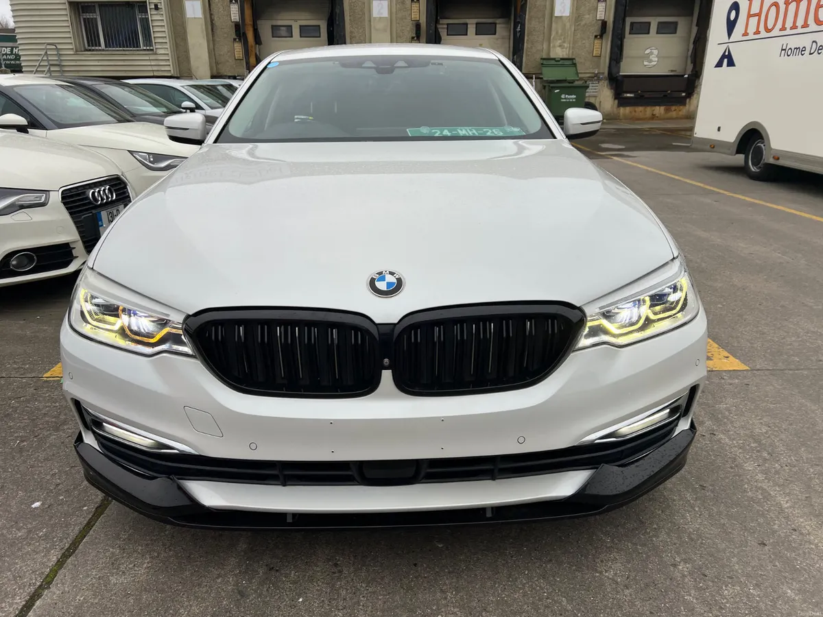 2017 BMW 523 LUXURY LINE NCT 2028 - Image 4