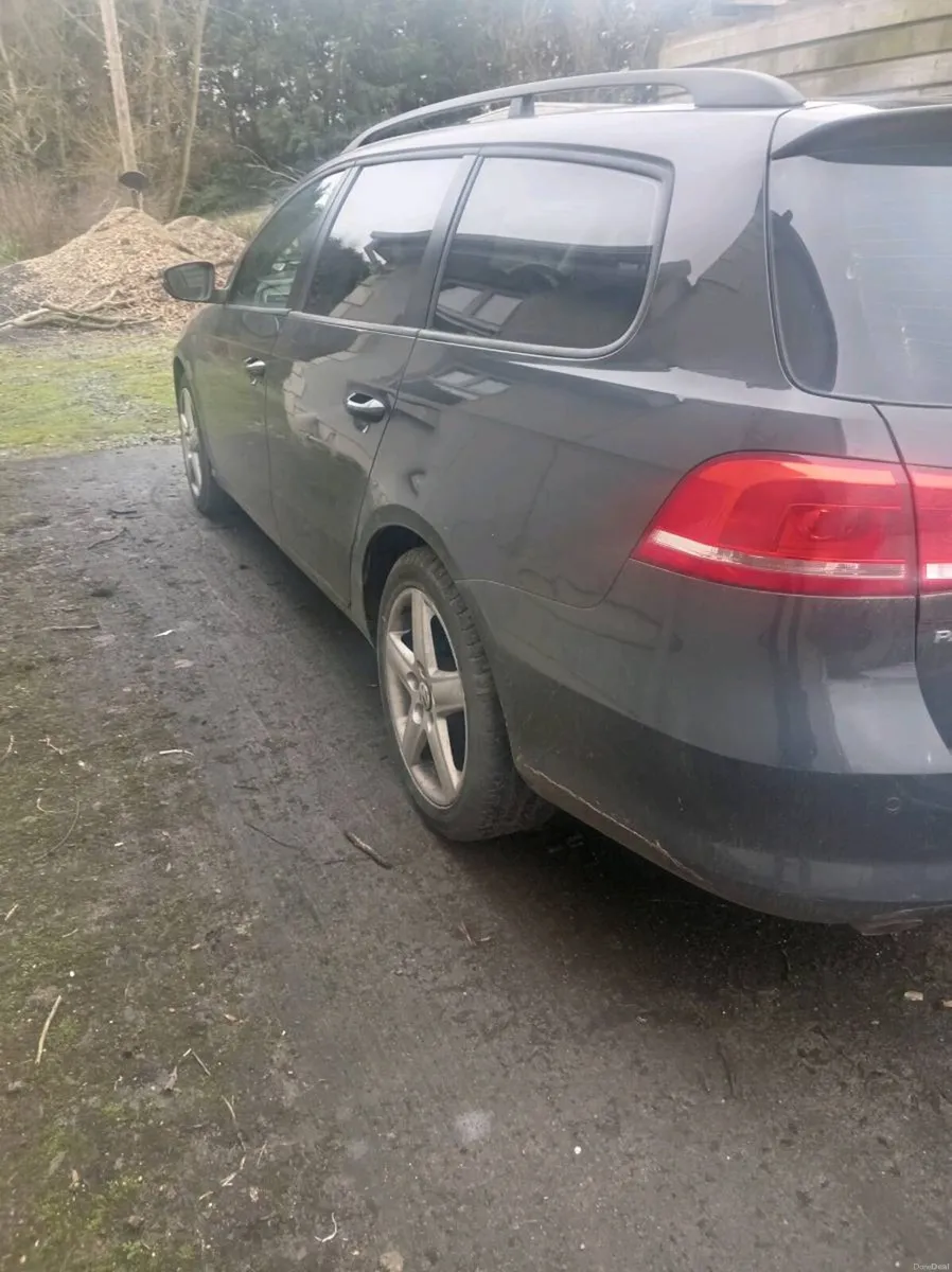 Volkswagen passat estate - Image 2