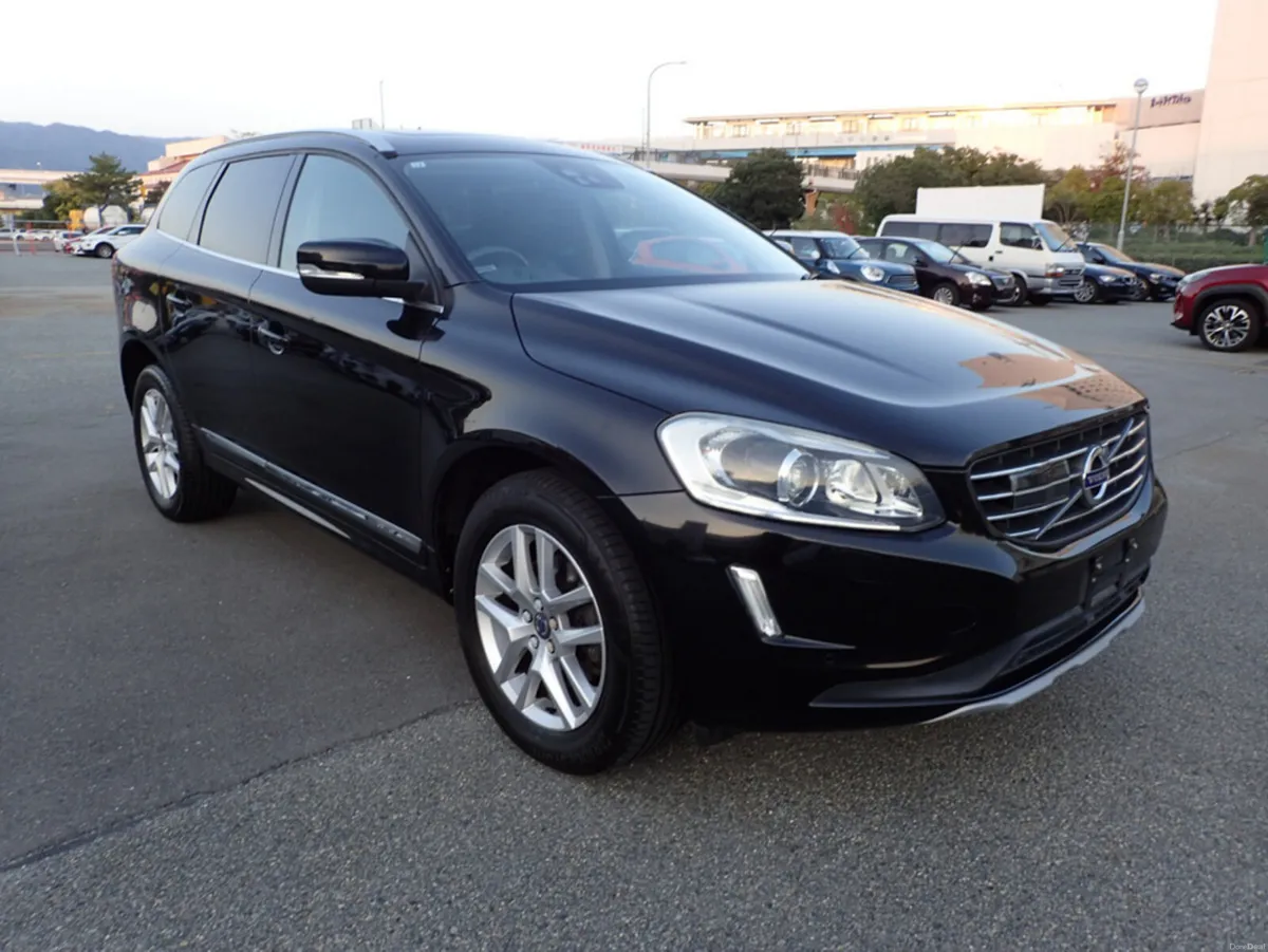 Volvo XC60 **TINY KMS**2.0 D4 SE LUXURY PREMIUM DI - Image 2