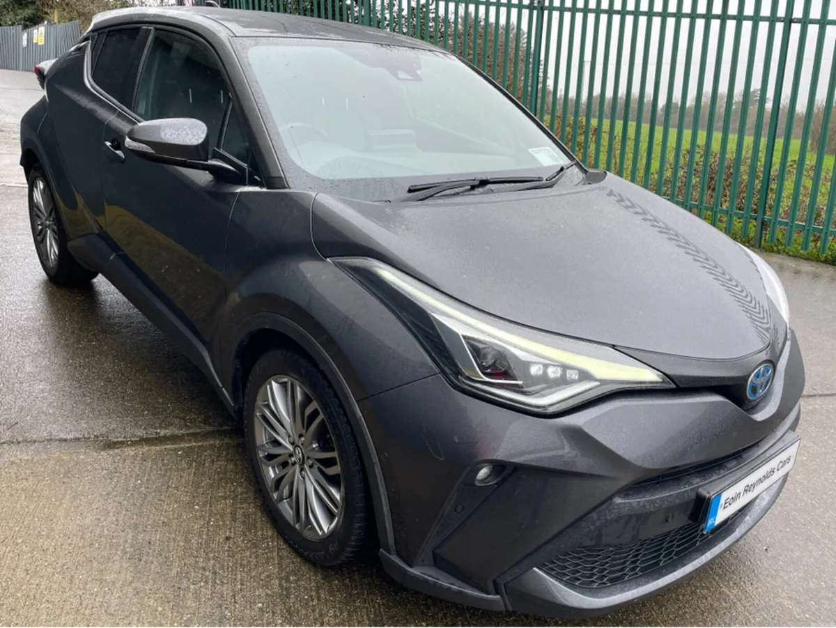 Toyota C-HR HYBRID SOL 4DR AUTO HIGH SPEC! - Image 2