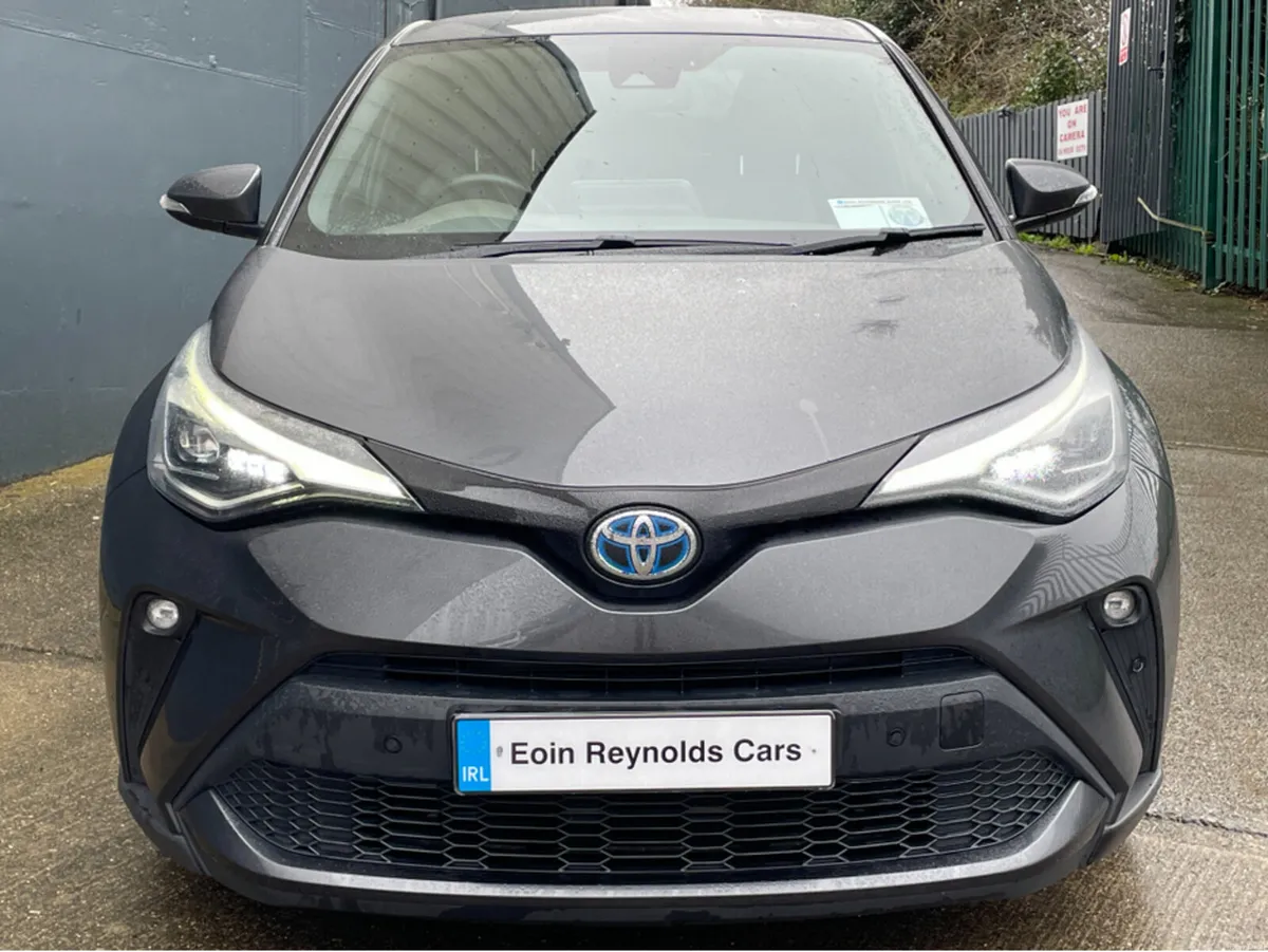 Toyota C-HR HYBRID SOL 4DR AUTO HIGH SPEC! - Image 3