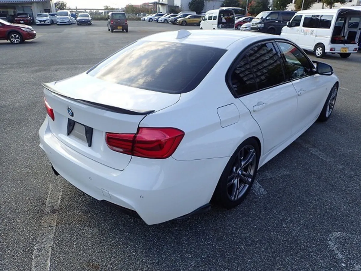 BMW 3-Series 320D M-SPORT PRO M-PERFORMANCE 2.0 DI - Image 3