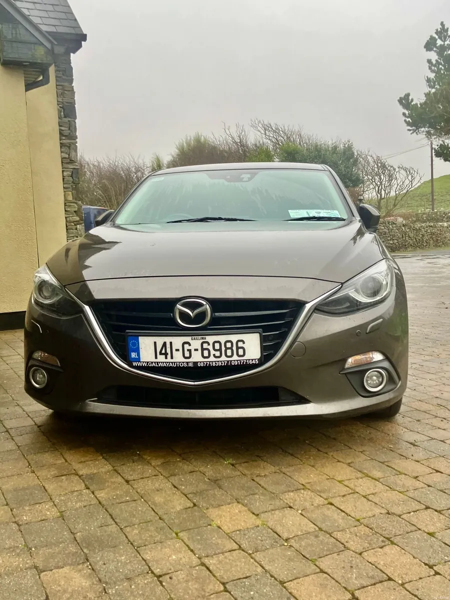 2014 Mazda 3 2.0 NAV Sport model - petrol - Image 2