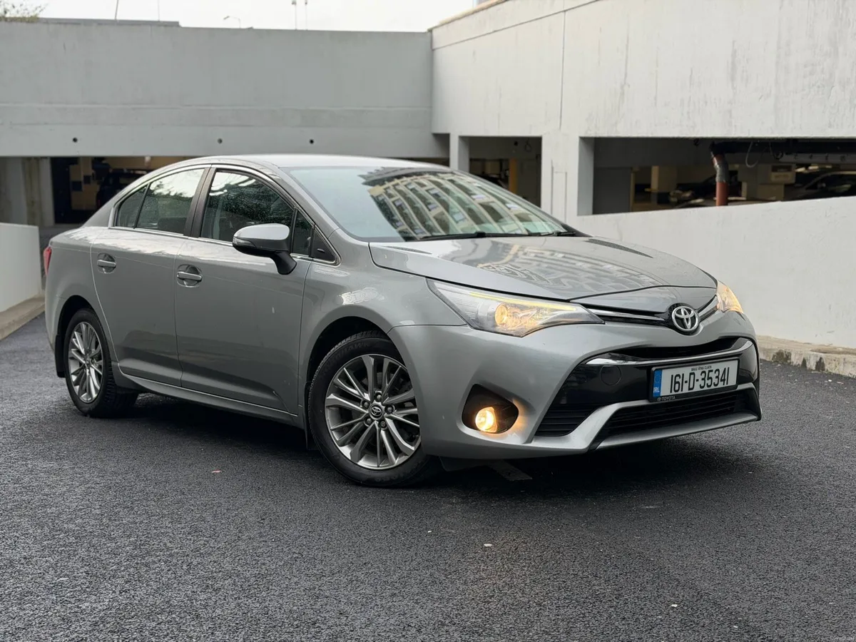 Toyota Avensis 2.0 Full Service history New Engine - Image 1