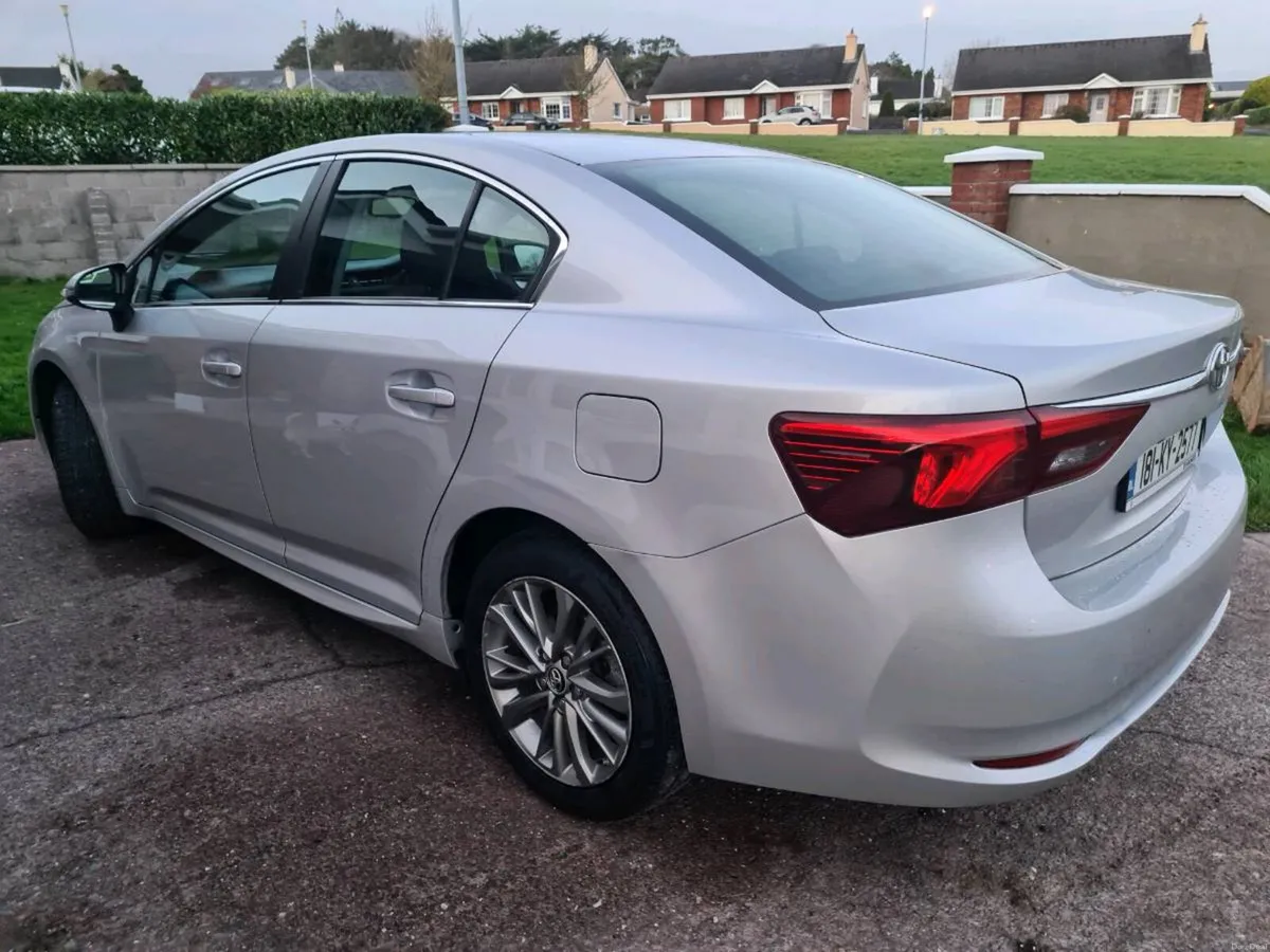 181Toyota Avensis  1.6 dsl - Image 2