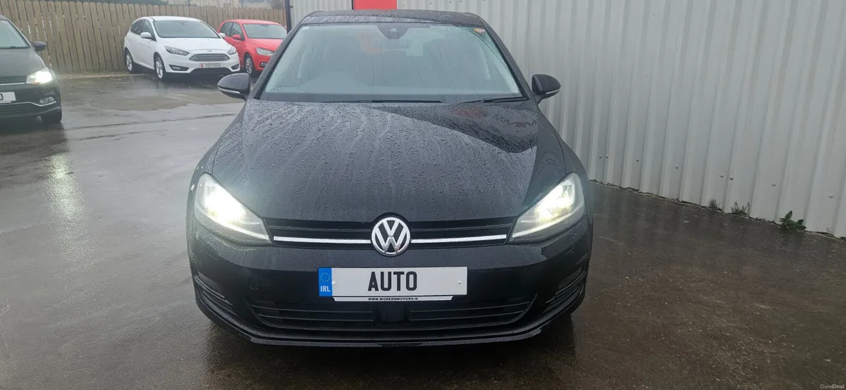 Volkswagen Golf auto 1.2 tsi dsg low kms - Image 4