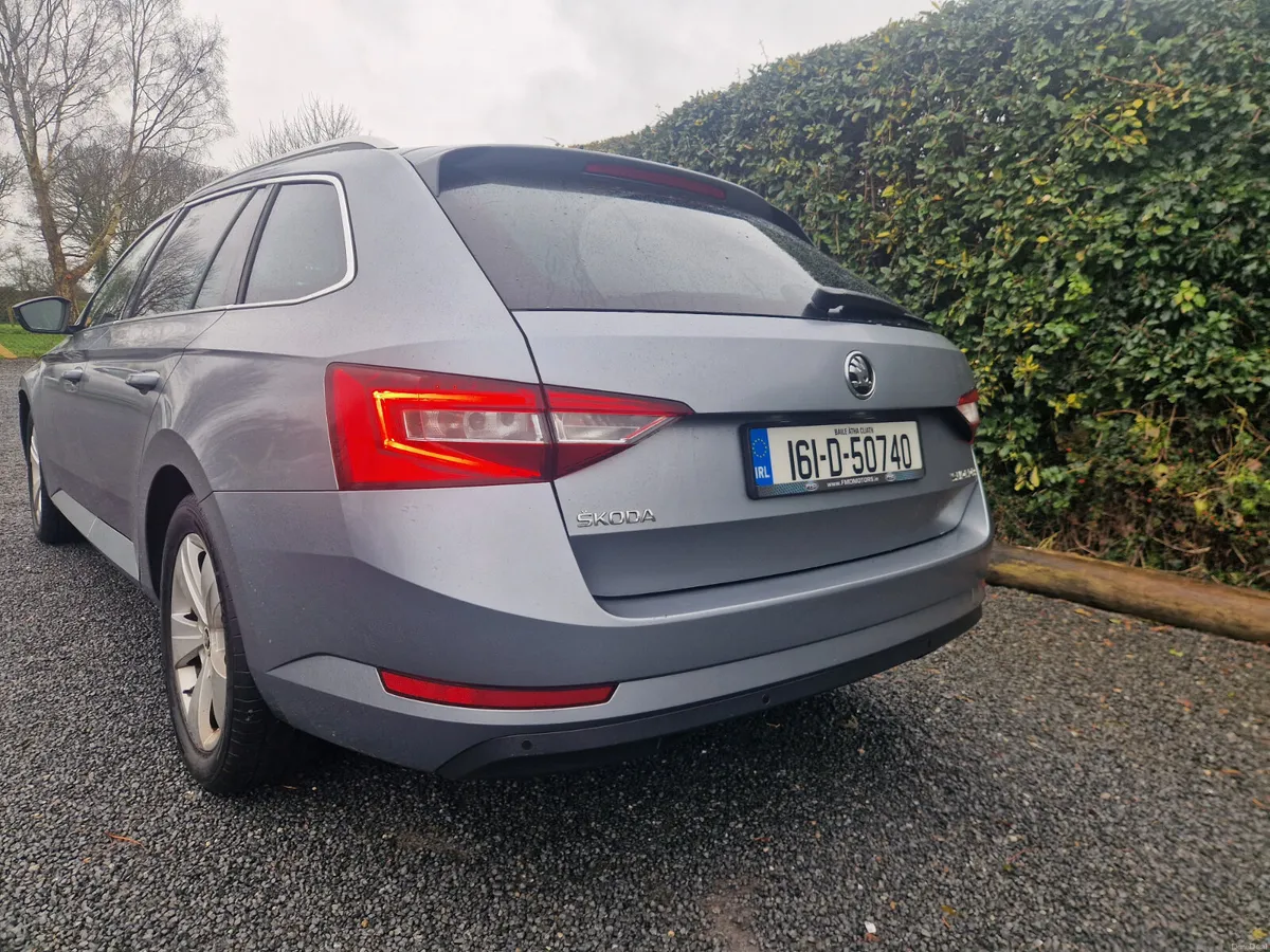 Skoda Superb COMBI 2016 - Image 3