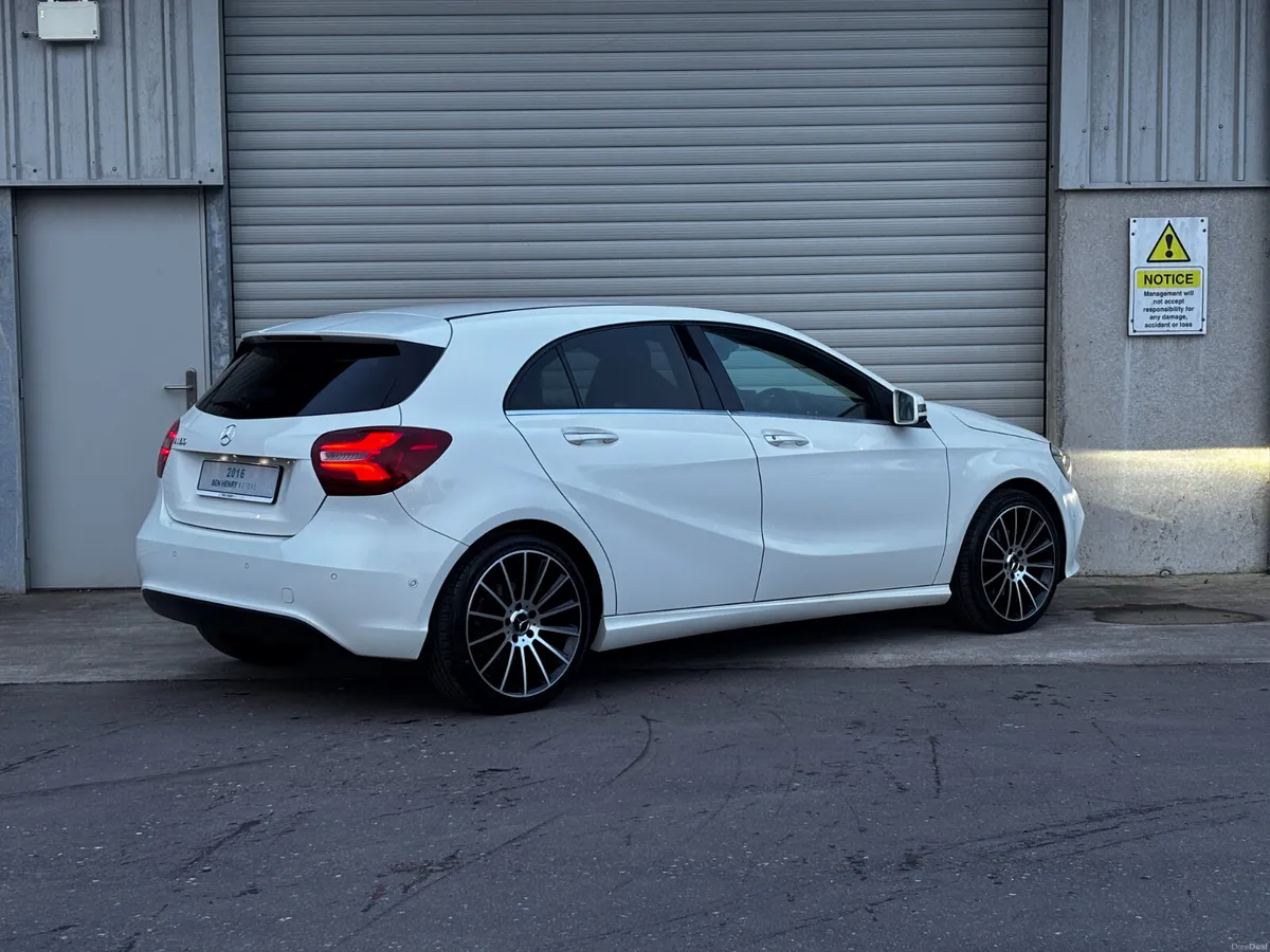 2016 Mercedes-Benz A180 1.6 Sport - Image 4