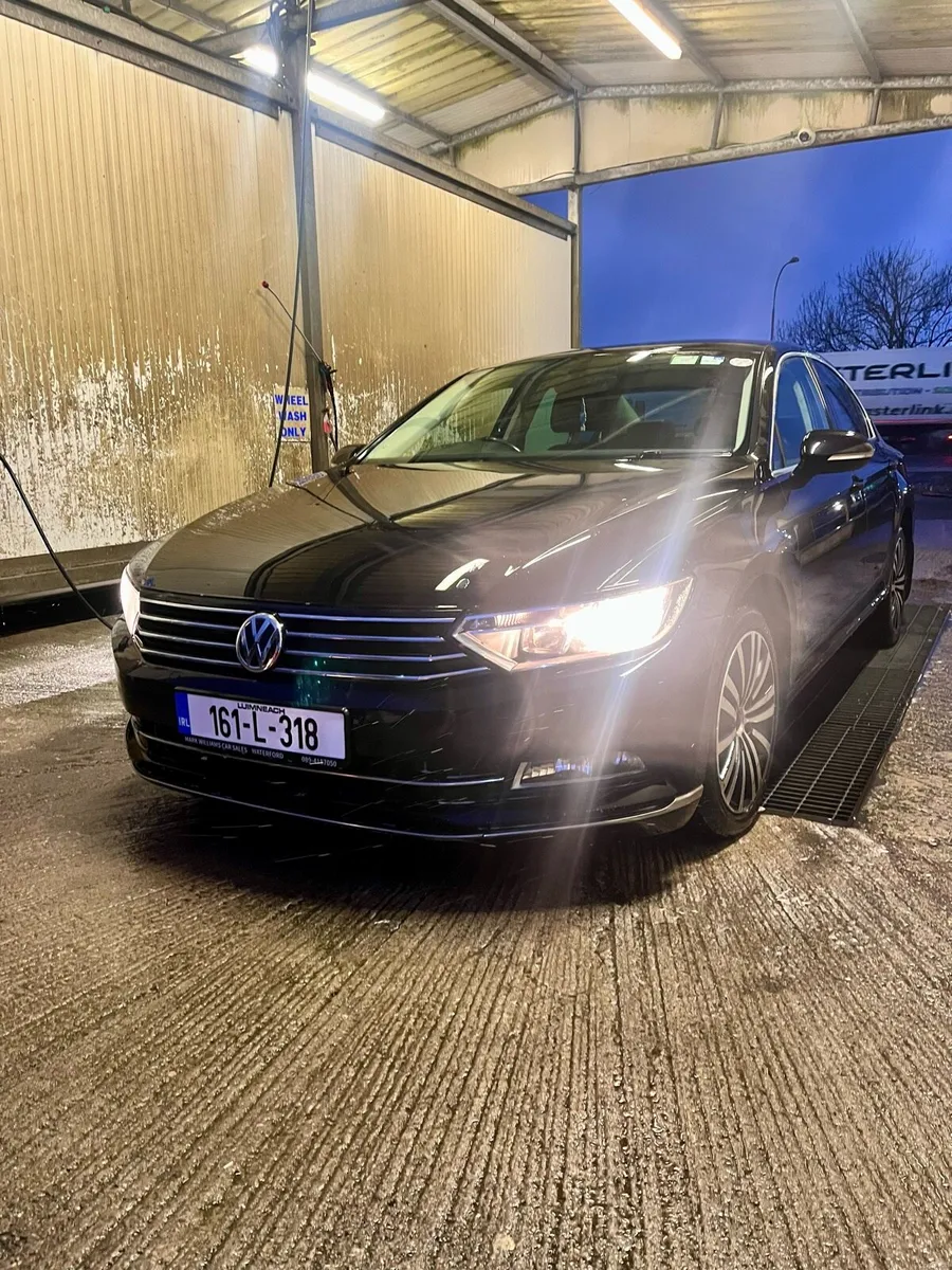 2016 Volkswagen Passat 2.0 - Image 1
