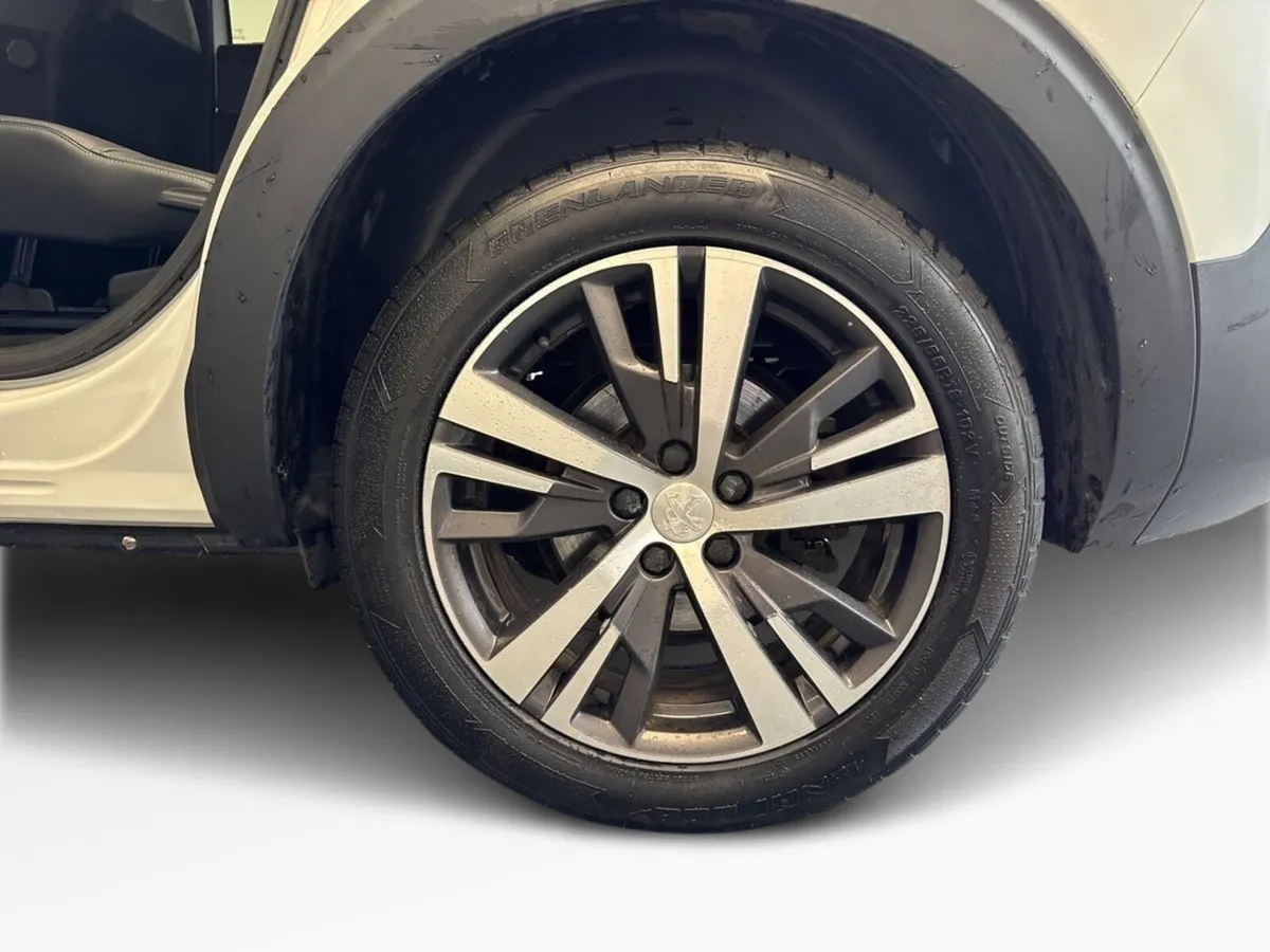Peugeot 5008 1.5HDI ALLURE *FLASH SALE* €95 PER WE - Image 6