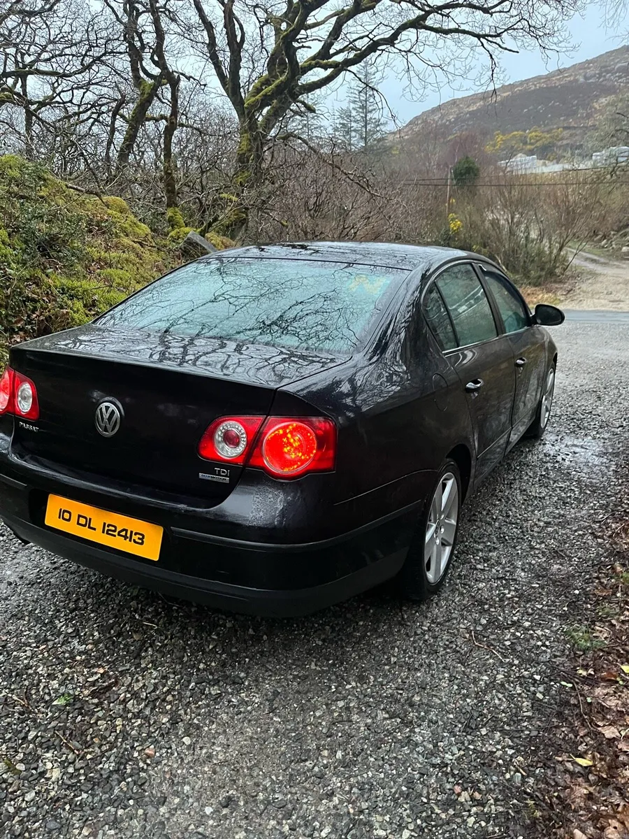 Volkswagen Passat - Image 3