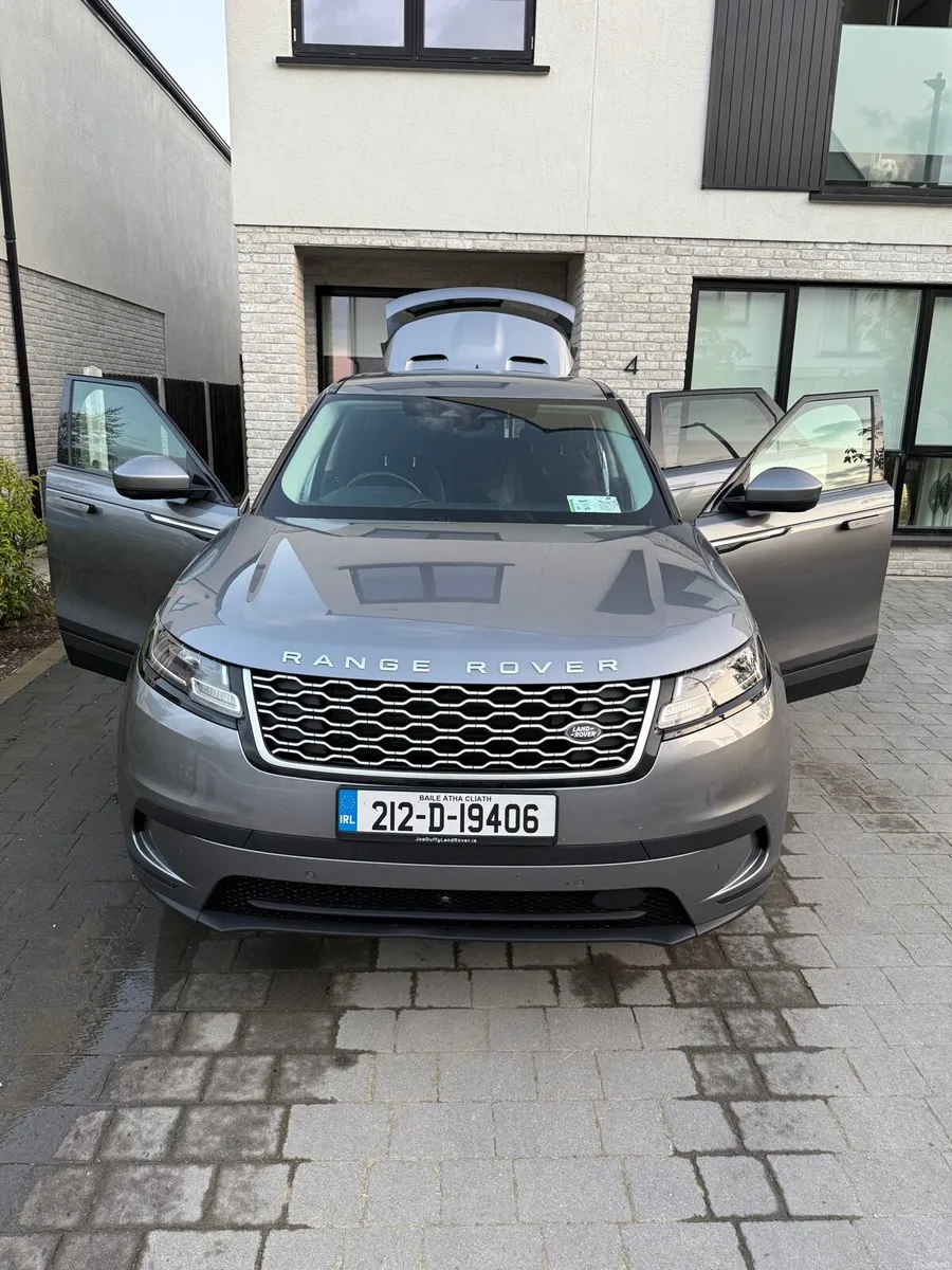 Range Rover Velar (Land Rover Serviced MARCH 2026) - Image 2