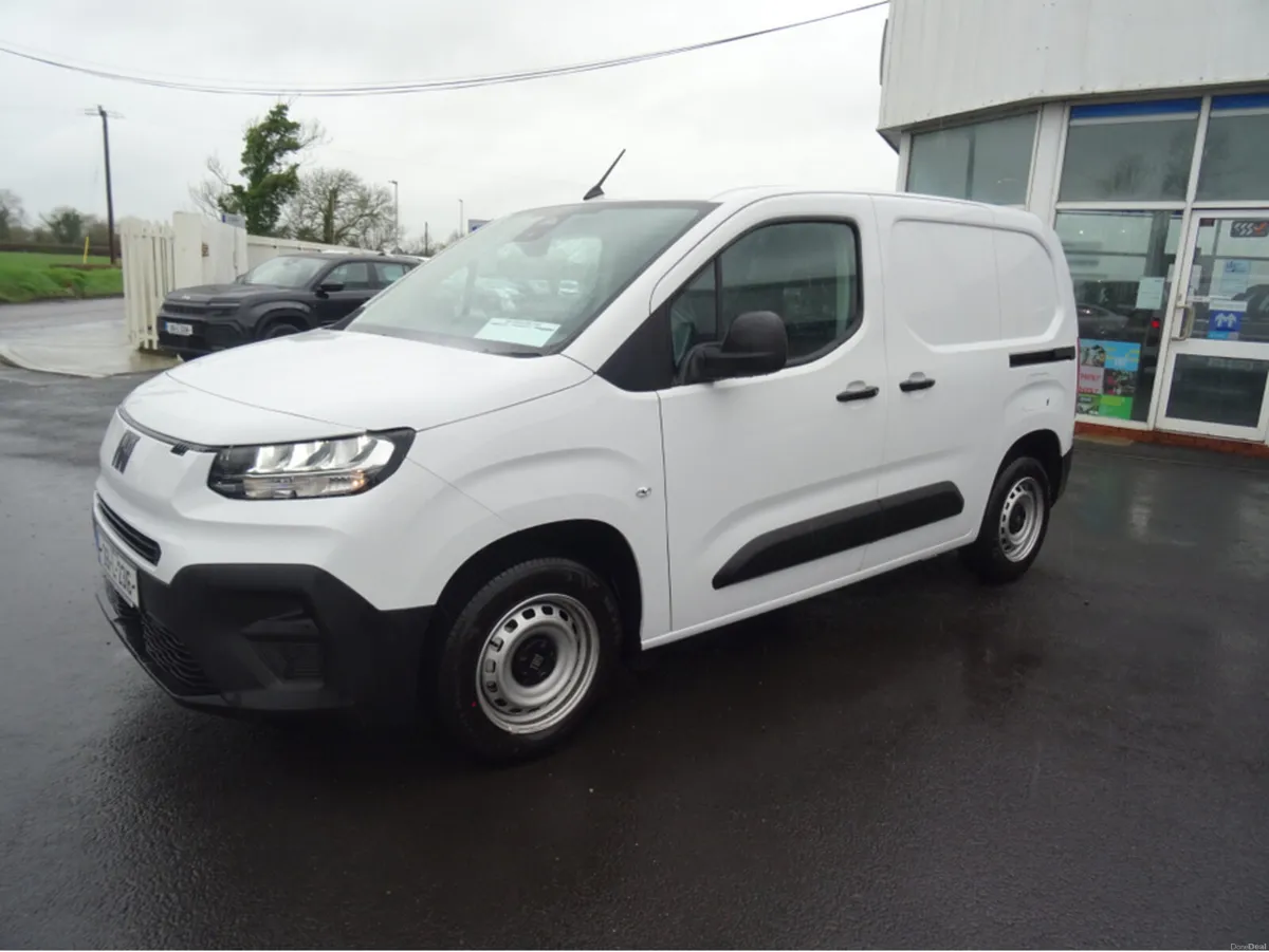 Fiat Doblo SWB 1.5 100HP 650KG TECN - Image 4