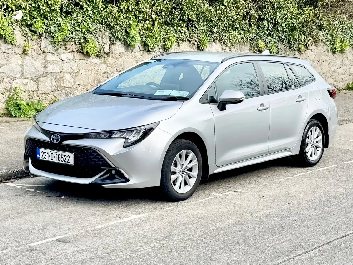 Toyota Corolla 2023!! ESTATE!! HYBRID!! - Image 2