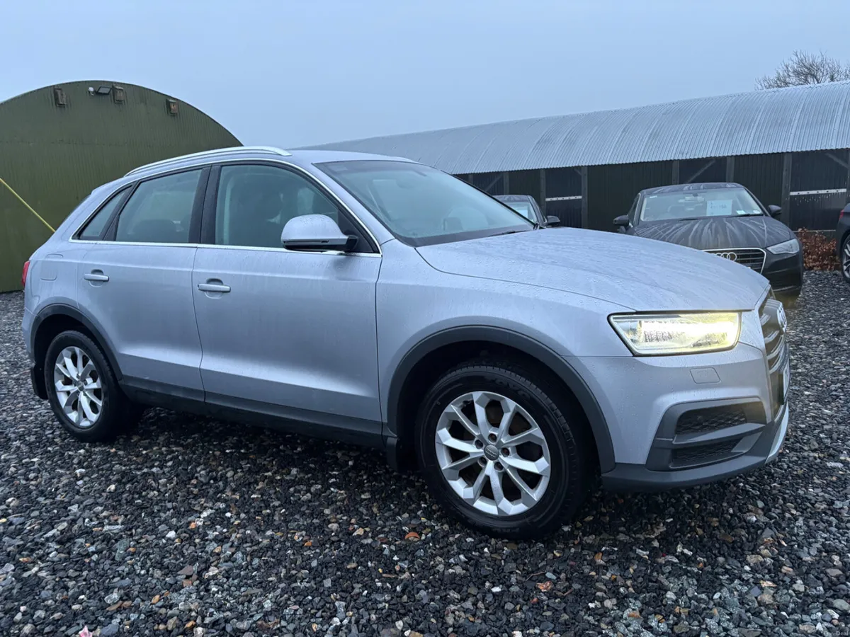 2017 Audi Q3 SE 2.0 TDi 150 Bhp Manual - Image 2