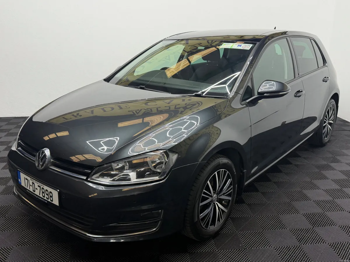 2017 Volkswagen Golf 1.2TSI Allstar (warranty) - Image 4