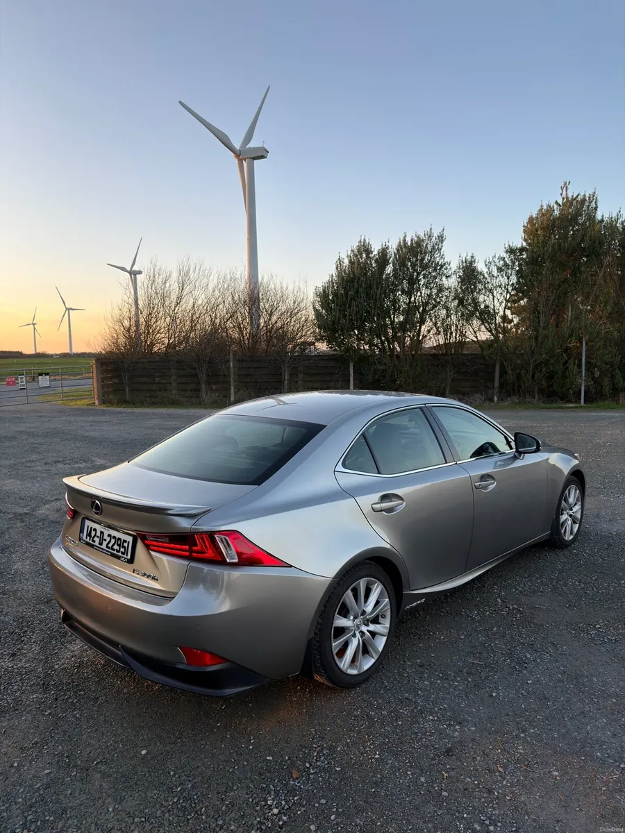 Lexus Is300h new NCT/perfect - Image 3