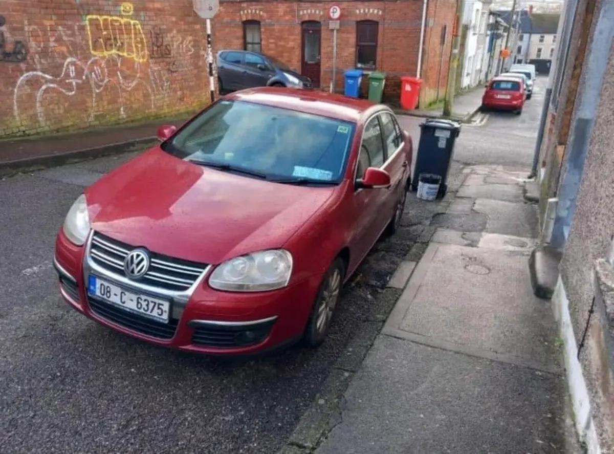 VW Passat 1.6 petrol - Image 2