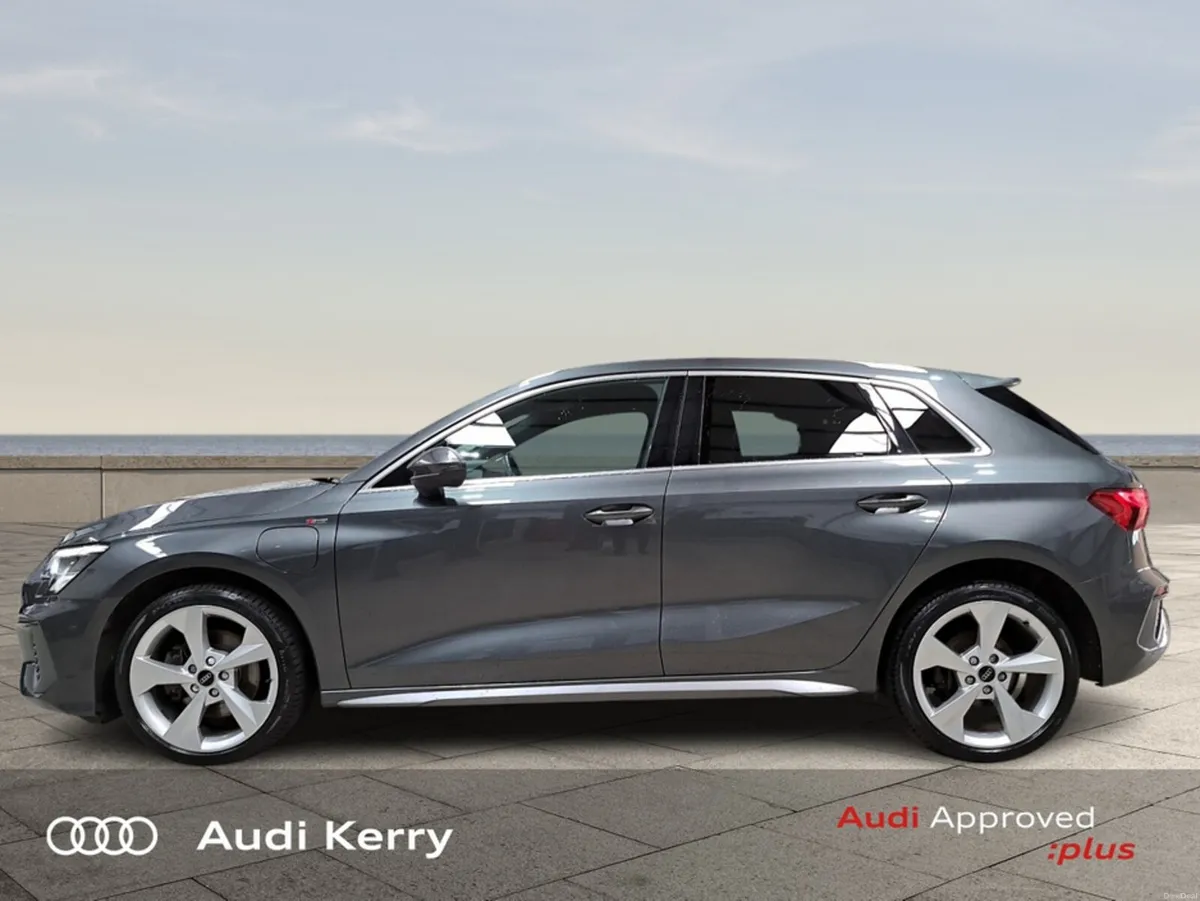 Audi A3 SPORTBACK 40TFSI E S-LINE AUTOMATIC - Image 4