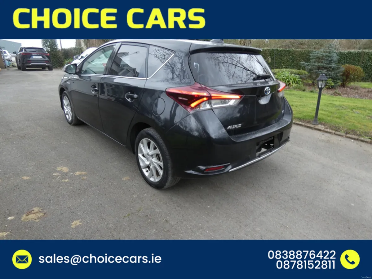 Toyota Auris 1.8 AUTO HYBRID - Image 4