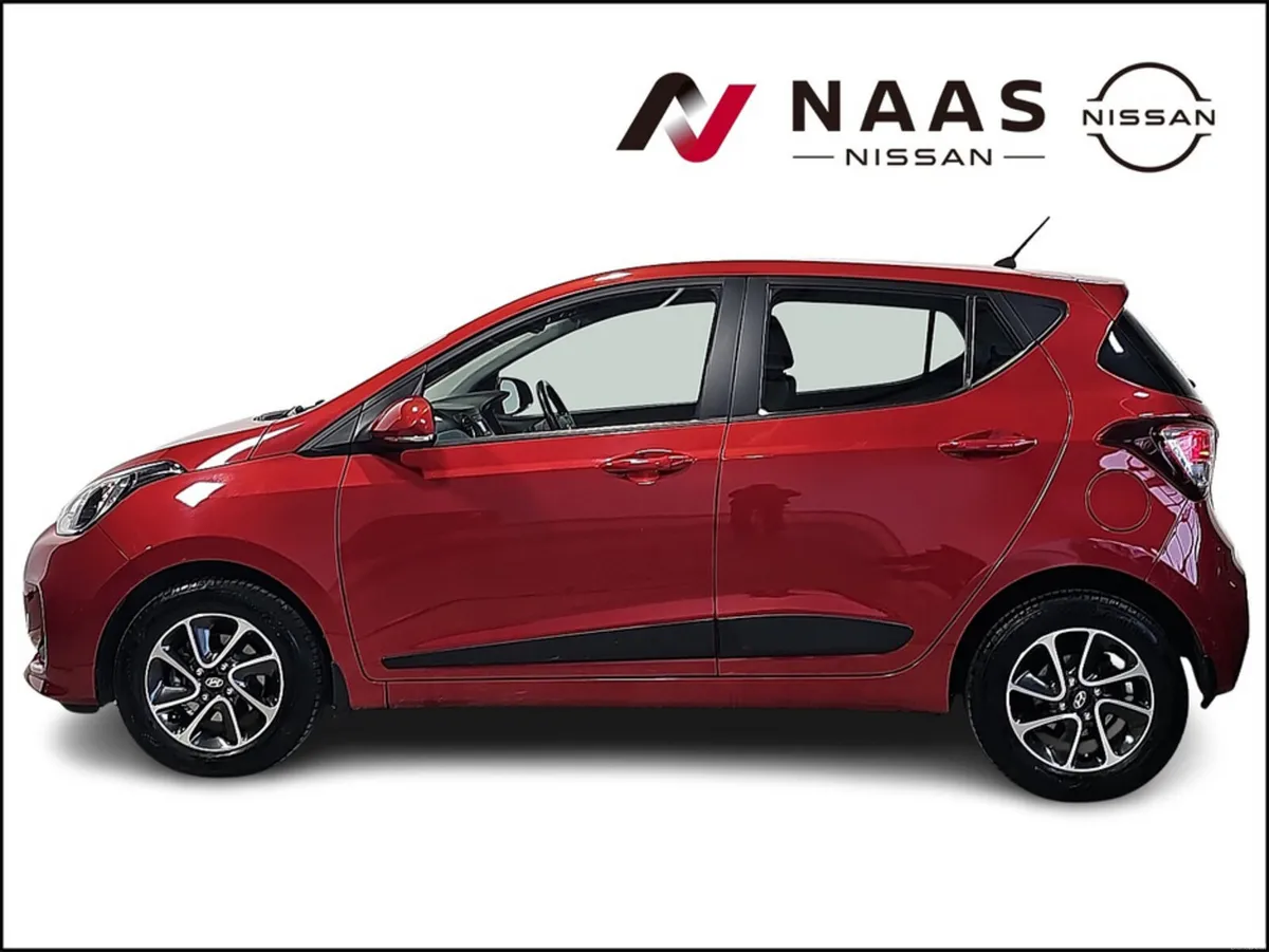 Hyundai i10 DELUXE 4DR - Image 3