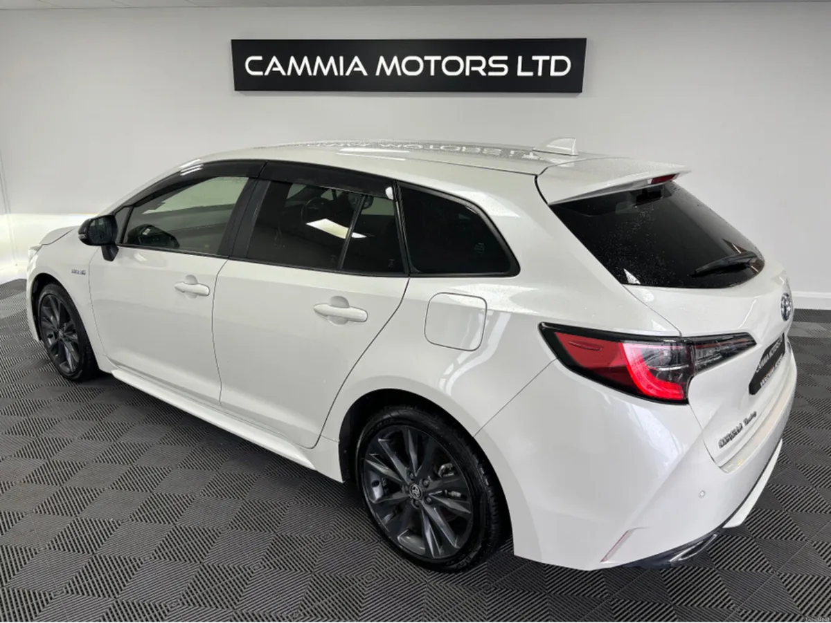 Toyota Corolla *TOYOTA COROLLA* *LOW MILEAGE* *AUT - Image 3