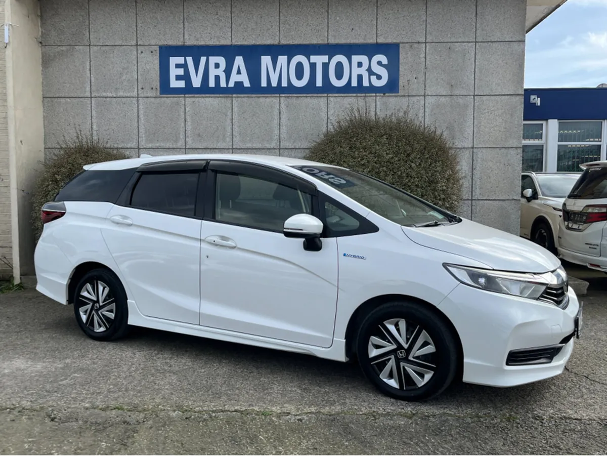 Honda Shuttle AUTOMATIC HYBRID 1.5 PETROL //REVERS - Image 3