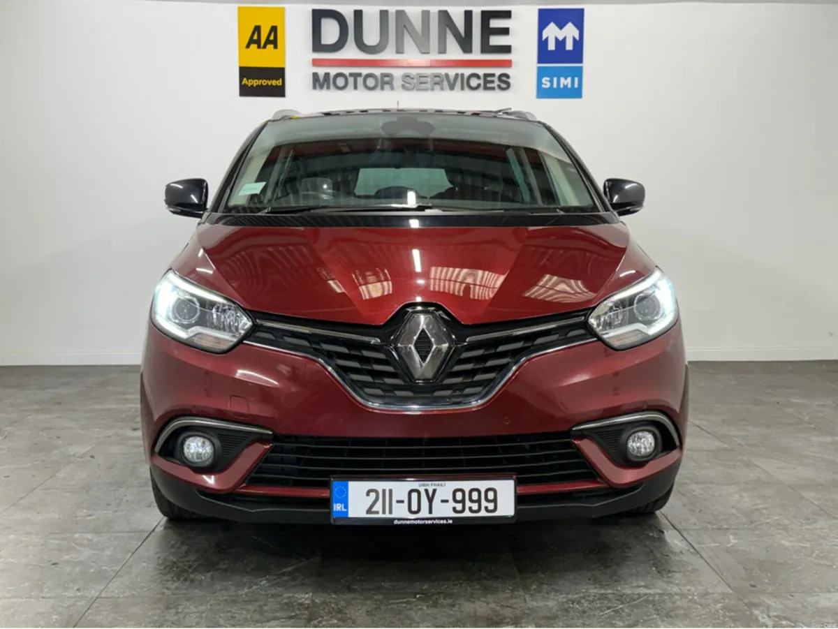 Renault Grand Scenic **SIGNATURE**7 SEATS**PANORAM - Image 3