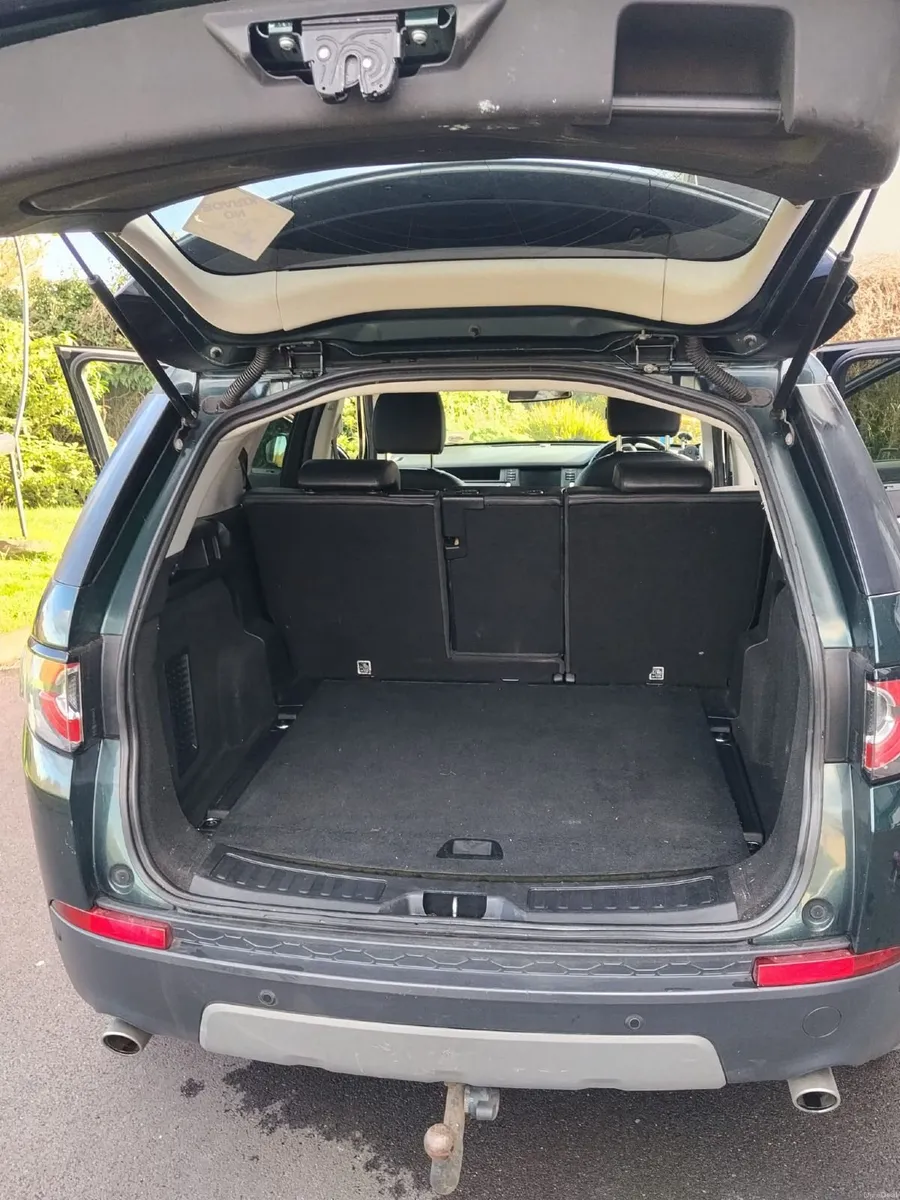 Land Rover Discovery Sport 2016 - Image 4